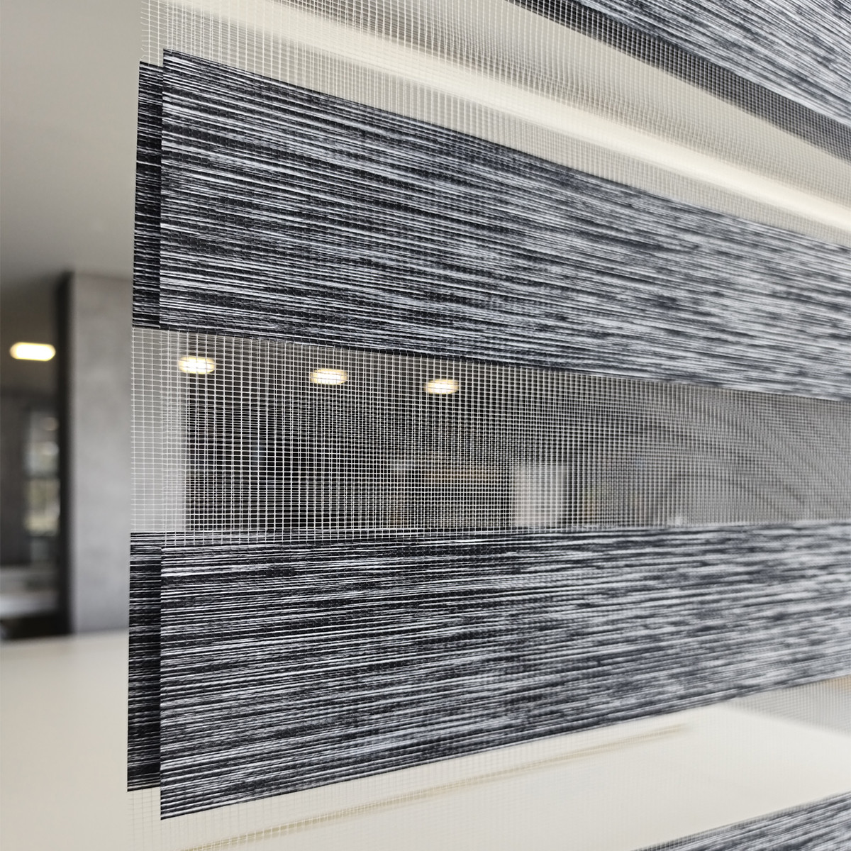 Διπλό ρόλερ Zebra 87-V9 Γκρί-Μαύρο ΖΑ34 Διπλό ρόλερ Zebra 87-V9 Γκρί-Μαύρο ΖΑ34